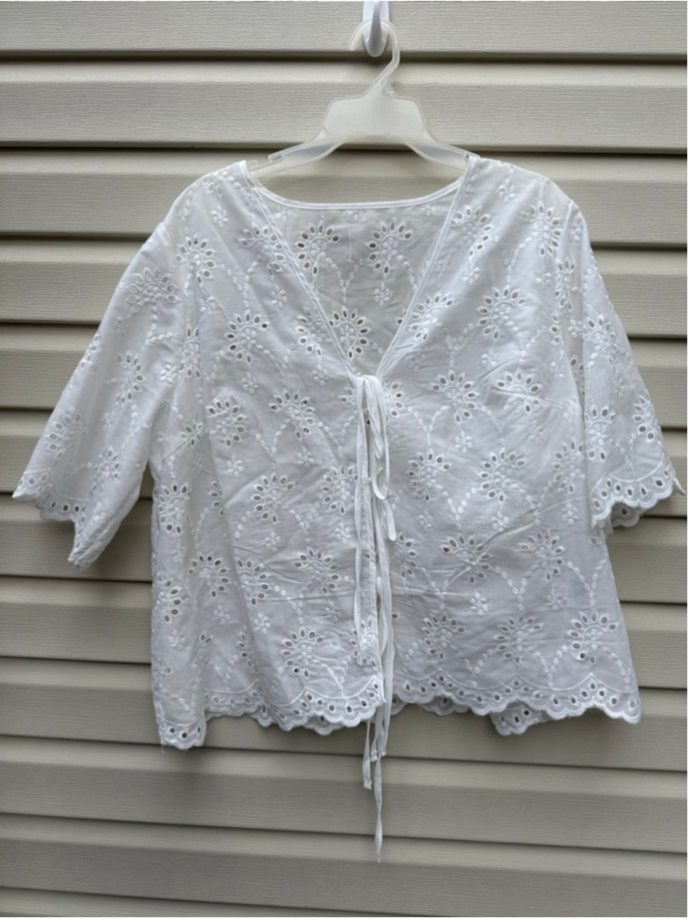 SHEIN Curve White Eyelet Lace Tie Front Blouse Top Women’s 1X Boho - Picture 2 of 5